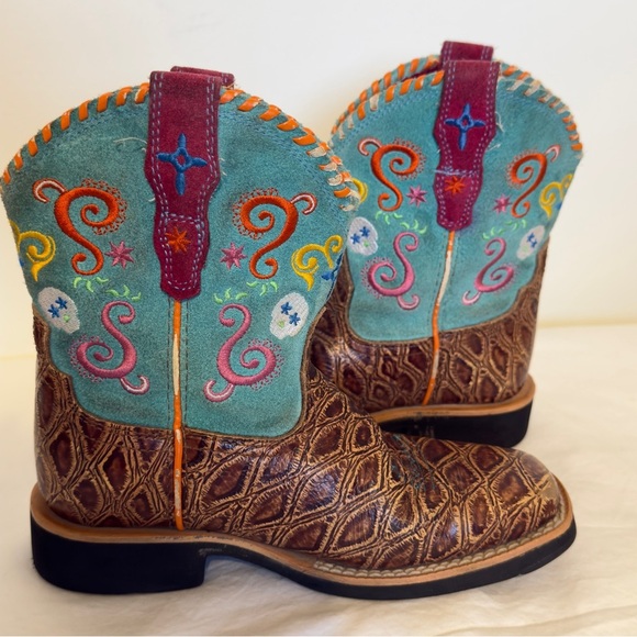 Ariat Tombstone Cowboy Boots Girls Size 12 Brown Turquoise
Western Style - Picture 5 of 12